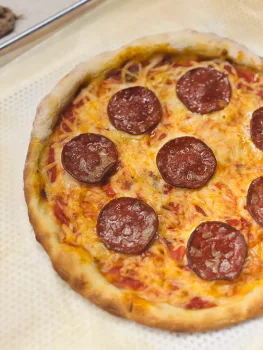 pizza at italian restaurant dubai